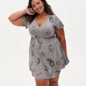 Gray Feather Print Sleep Dress